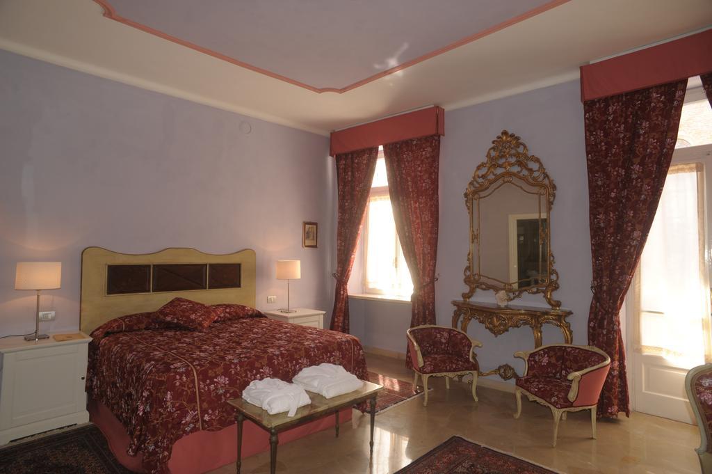 לינה וארוחת בוקר אלבה Relais Al Bel San Domenico חדר תמונה