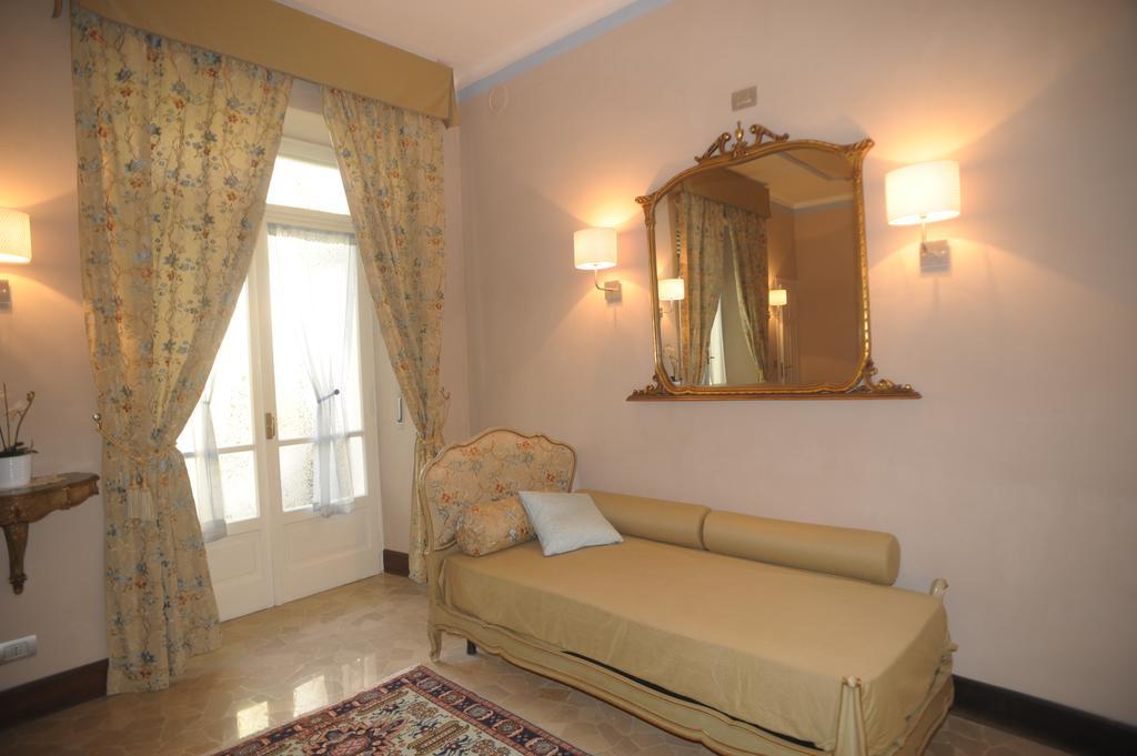 לינה וארוחת בוקר אלבה Relais Al Bel San Domenico חדר תמונה